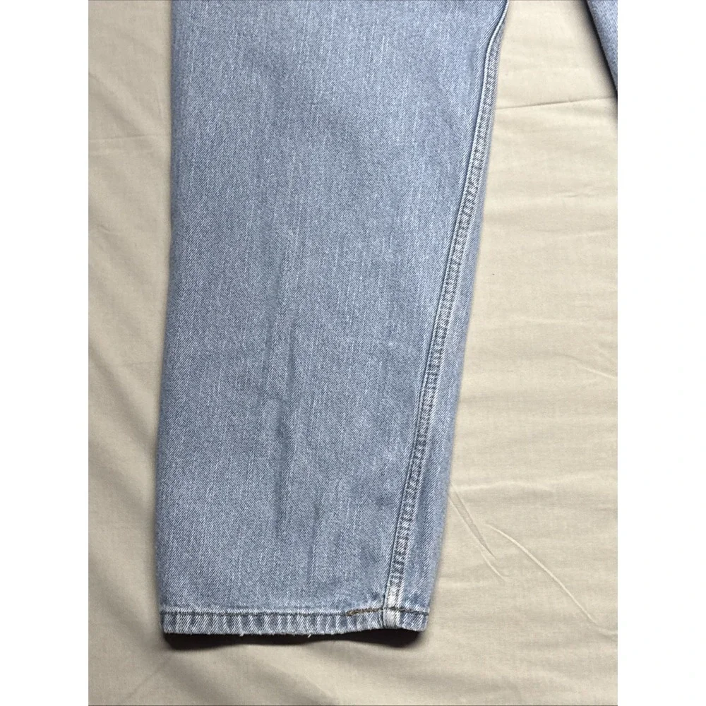 Vintage Y2K Levi's 550 Relaxed Fit Light Wash 36x32 Denim Jeans